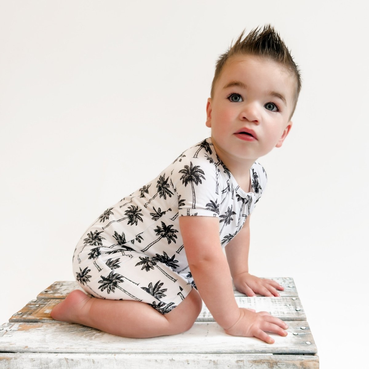 Bamboo Shorty Romper | Palm Style White - LITTLE RAD THINGS