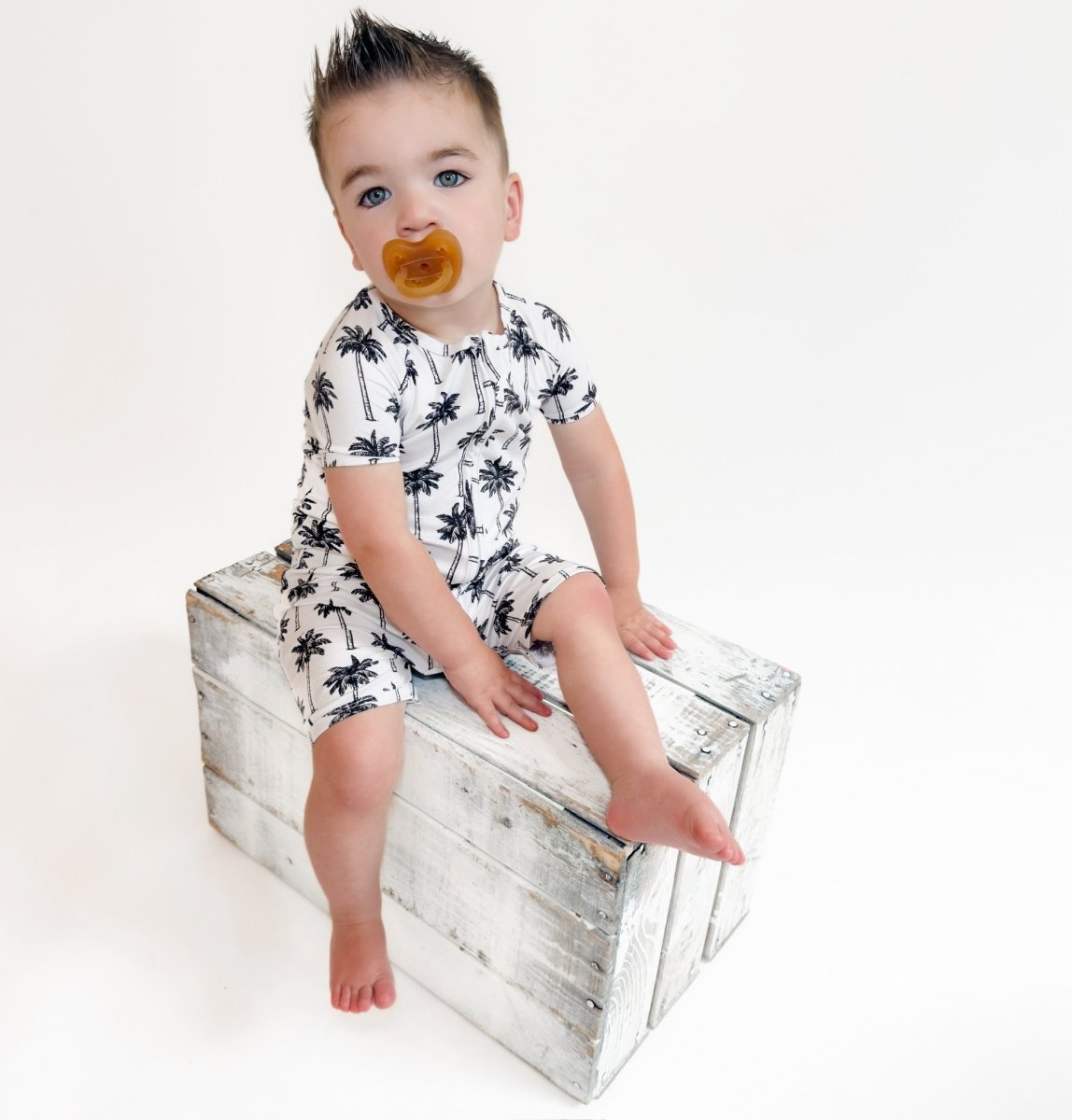 Bamboo Shorty Romper | Palm Style White - LITTLE RAD THINGS