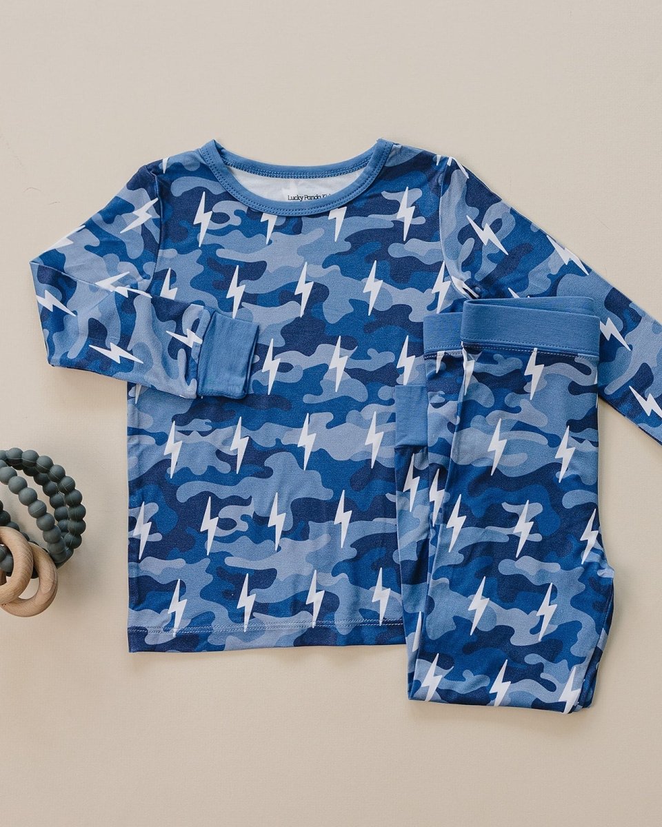 Bamboo Two Piece Set | Blue Camo Bolts - LITTLE RAD THINGS