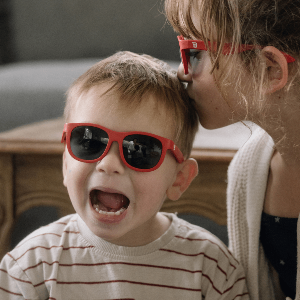 Candy Apple Navigator - LITTLE RAD THINGS