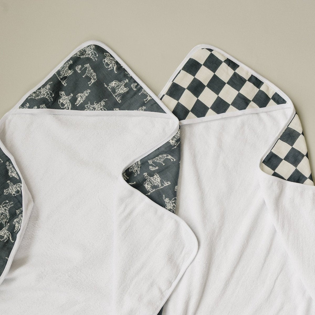 Charcoal Checkered Muslin Hooded Towel - LITTLE RAD THINGS