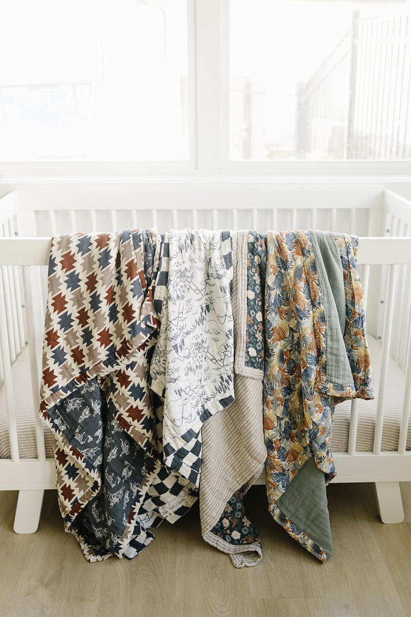 Charcoal Checkered + Summit Muslin Quilt - LITTLE RAD THINGS