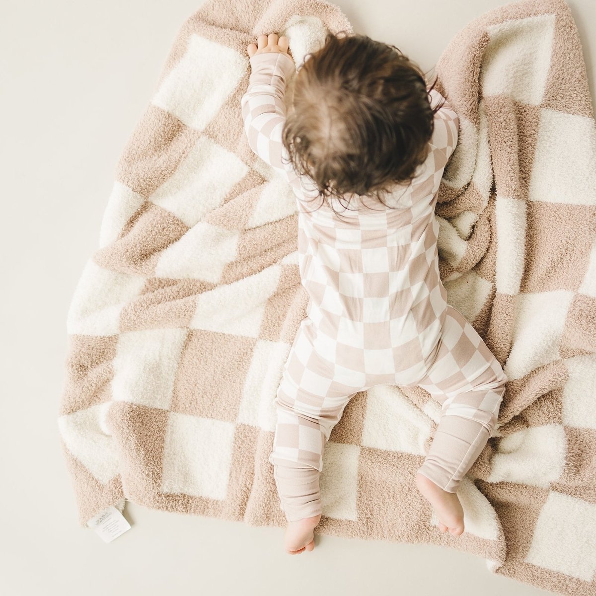 Checkered Plush Blanket | Latte - LITTLE RAD THINGS