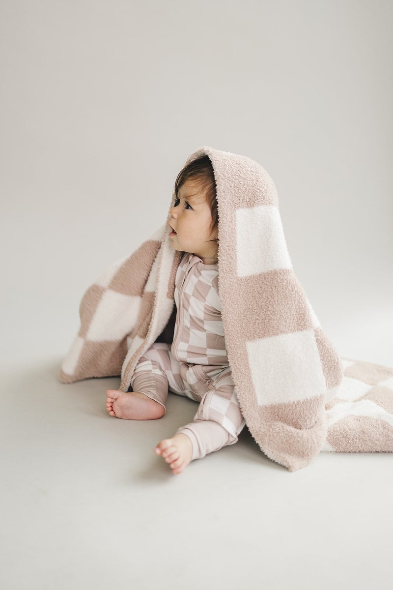 Checkered Plush Blanket | Latte - LITTLE RAD THINGS