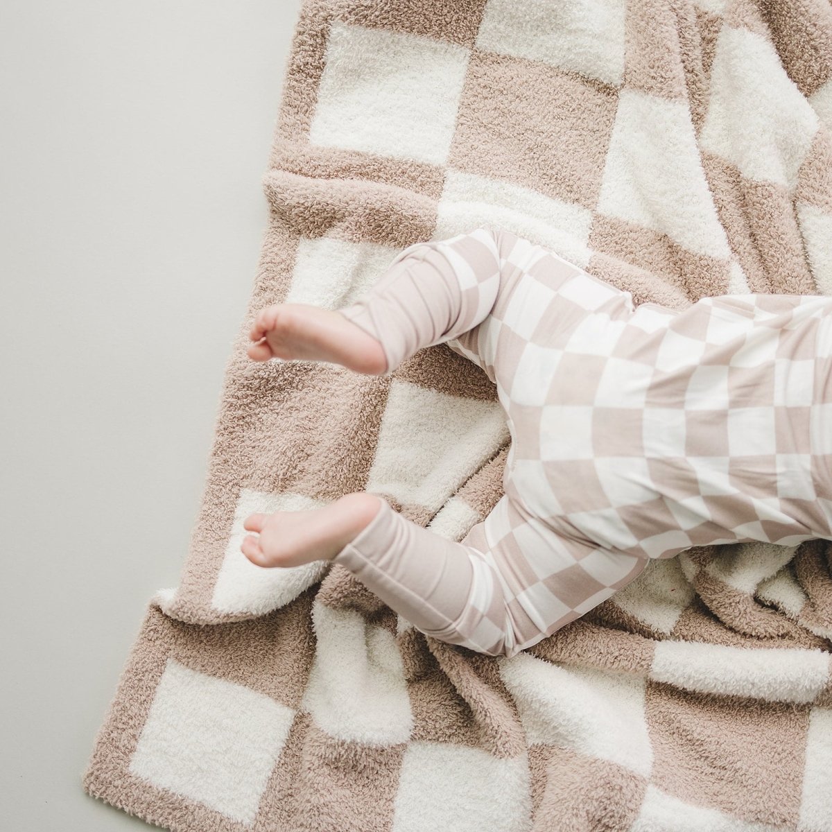 Checkered Plush Blanket | Latte - LITTLE RAD THINGS