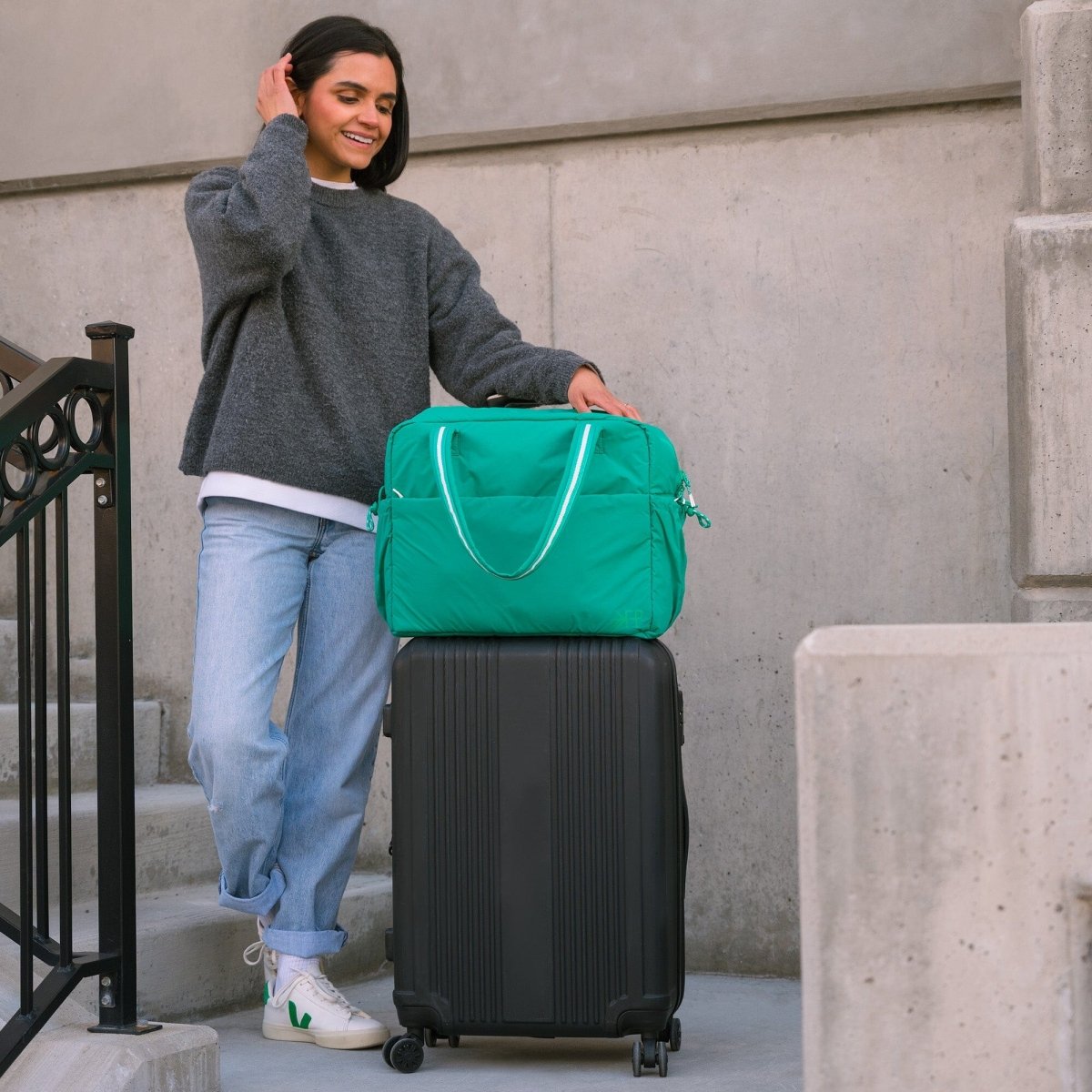 Kelly Motion Overnight Duffle - LITTLE RAD THINGS