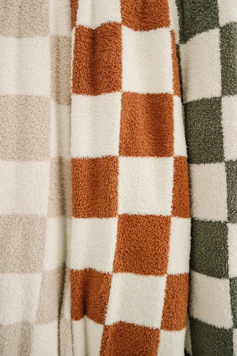 Rust Checkered Plush Blanket - LITTLE RAD THINGS