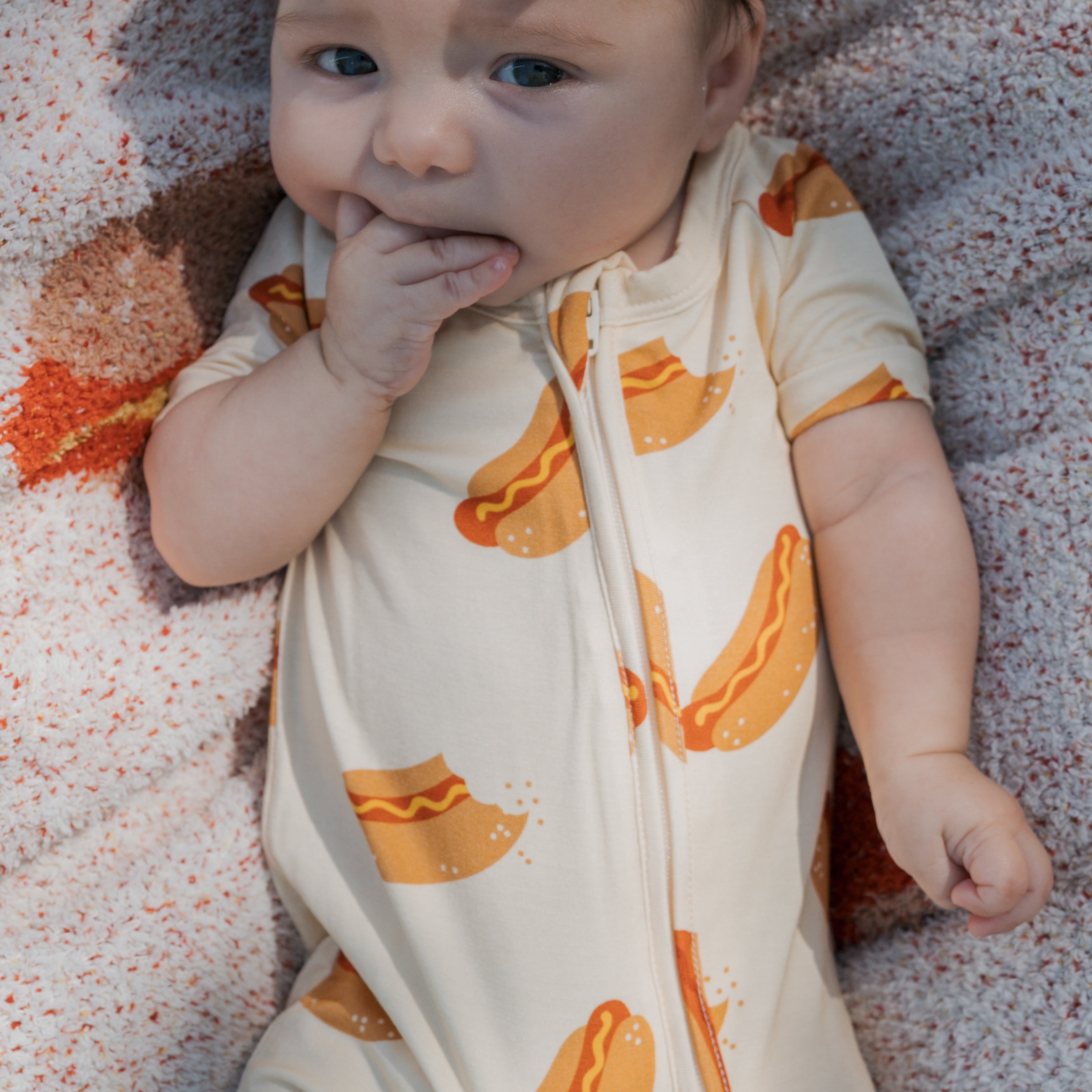 Shortie Bamboo Zip | Hot Dogs
