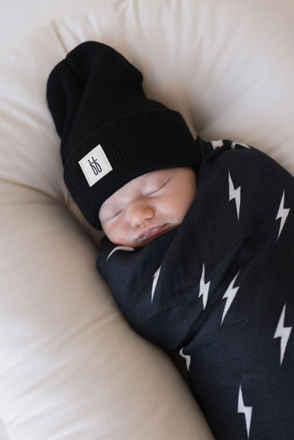 Muslin Swaddle | Midnight Lightning Bolt