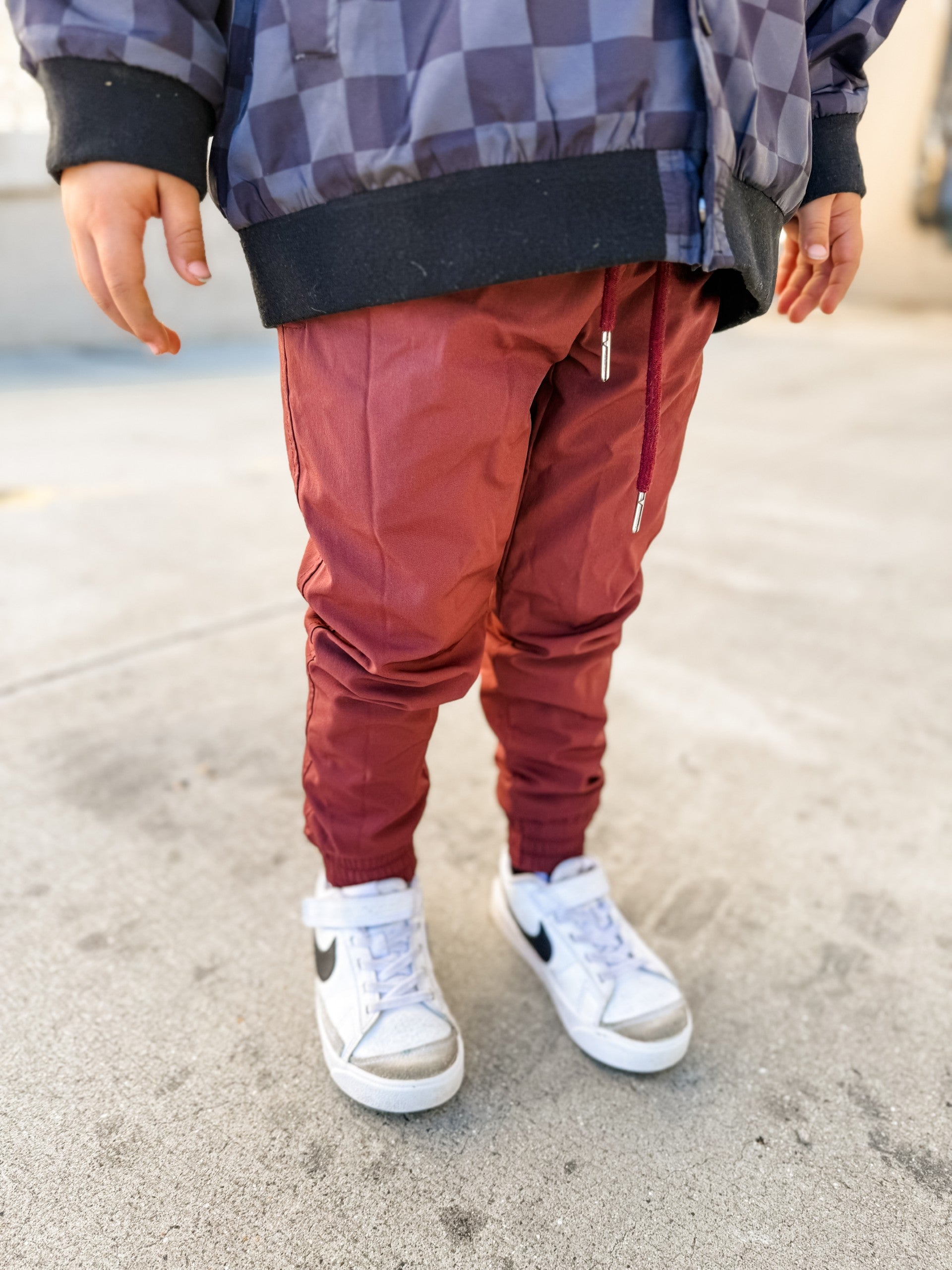 (PRE-ORDER) VETERAN SLIM FIT JOGGER - CRIMSON