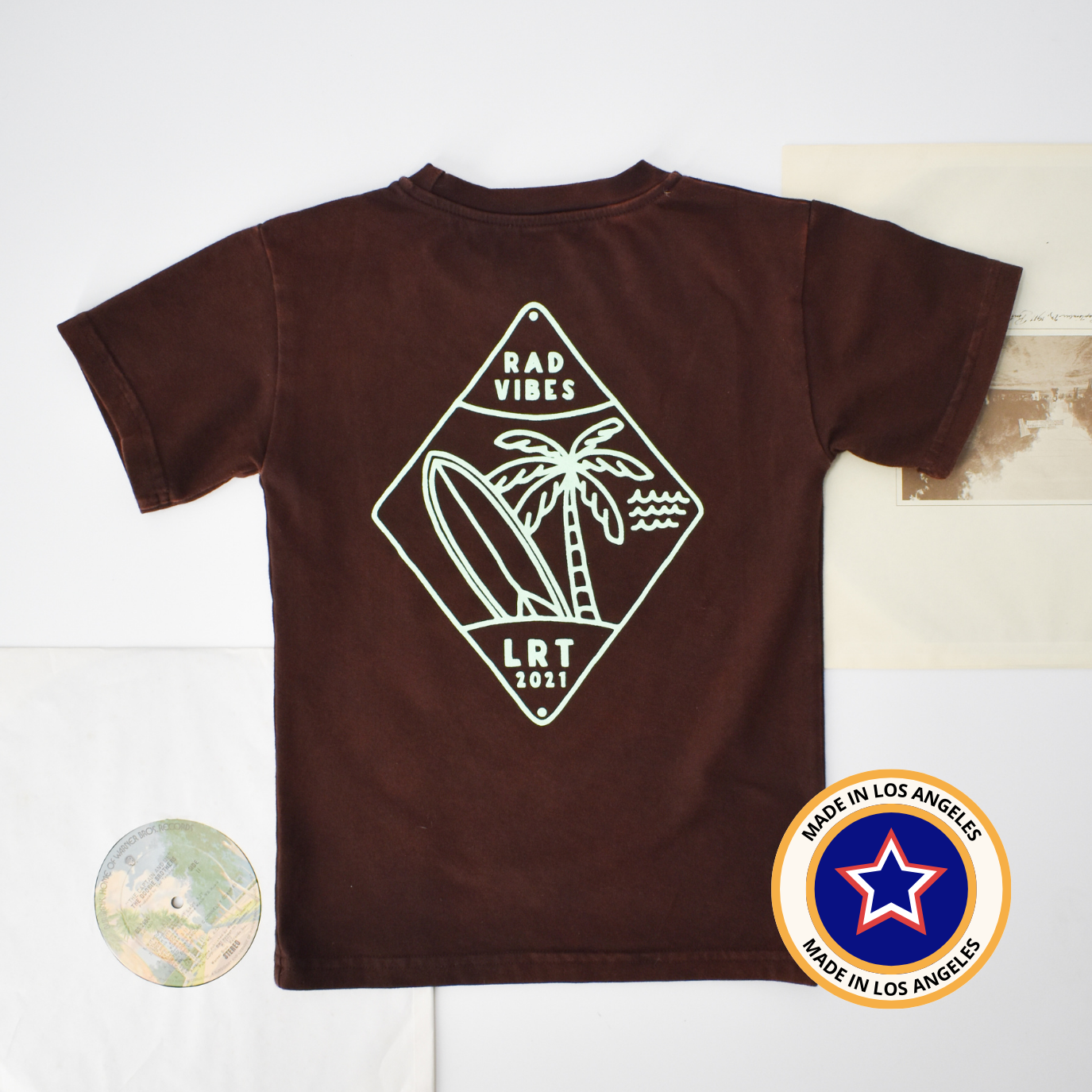 COCOA BEACH TEE - DARK BROWN MODERN AND TRENDY