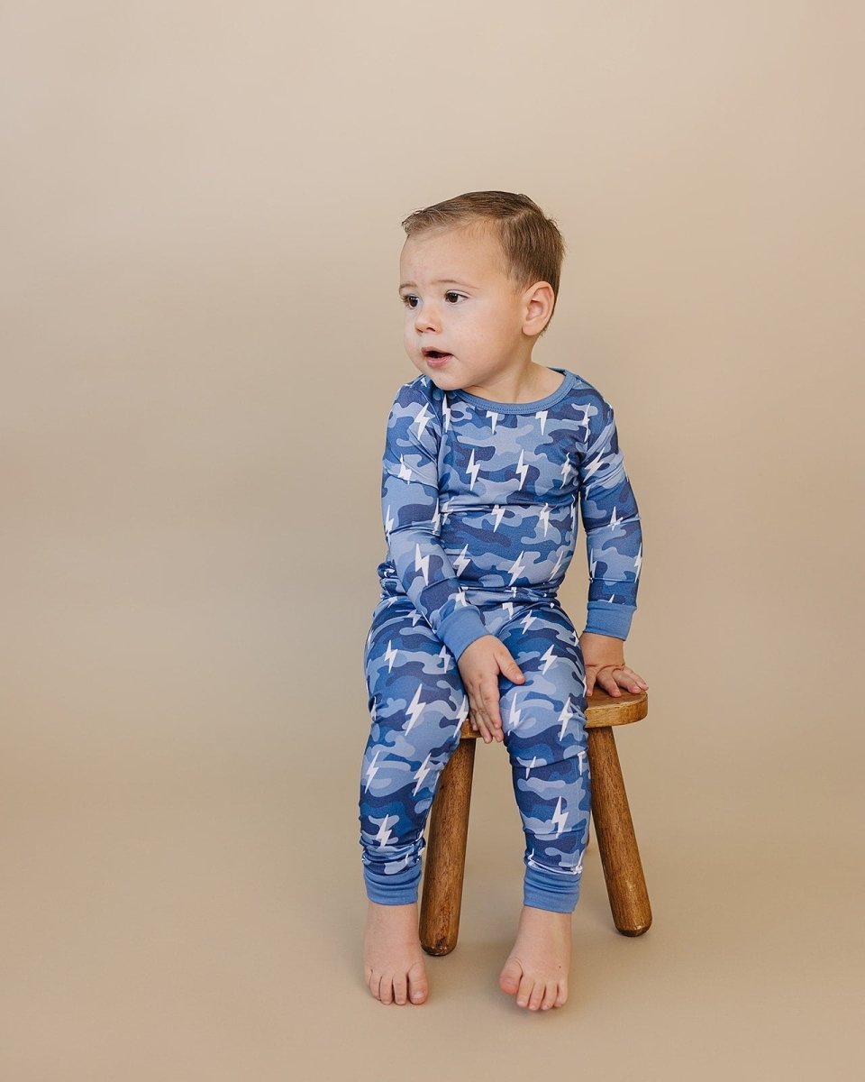 Bamboo Two Piece Set | Blue Camo Bolts - LITTLE RAD THINGS