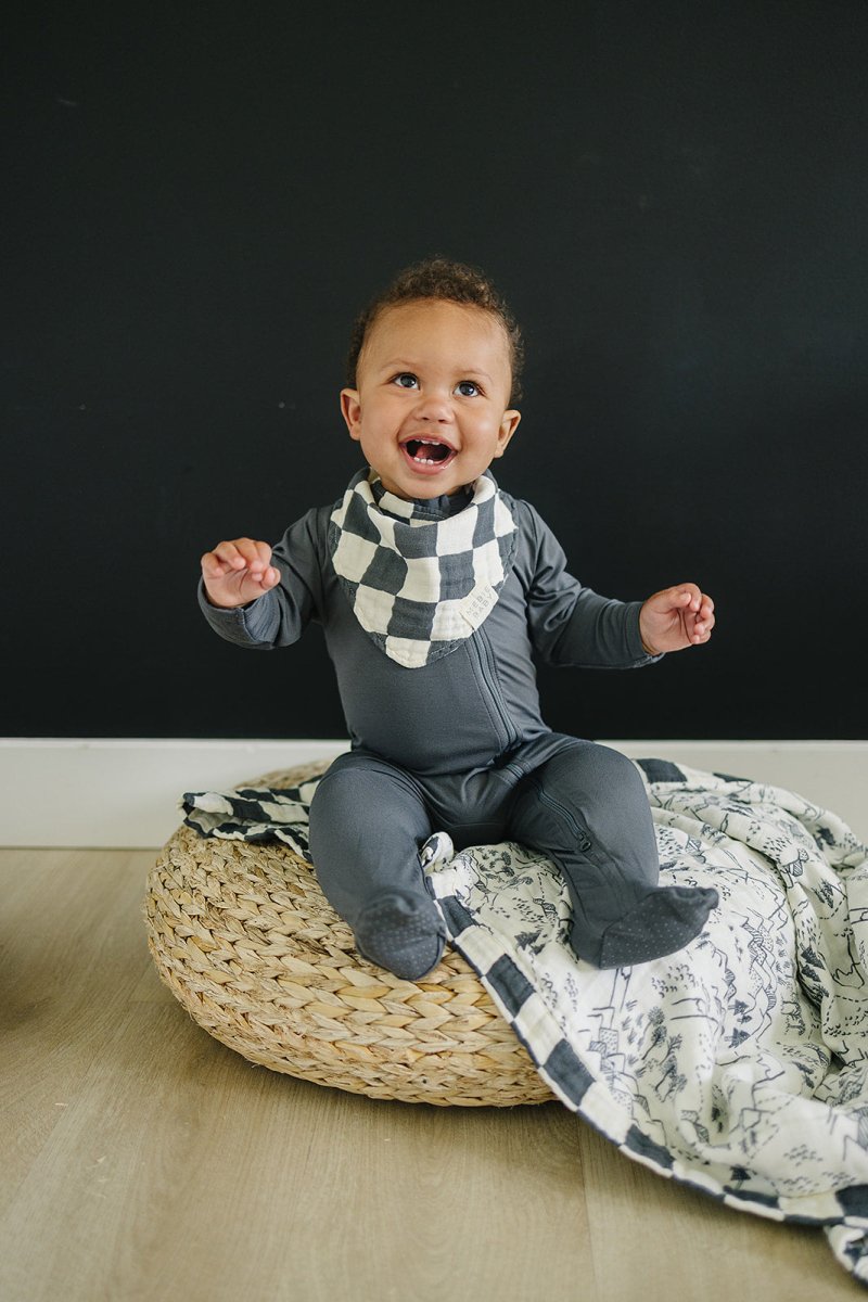 Charcoal Checkered Muslin Bib - LITTLE RAD THINGS