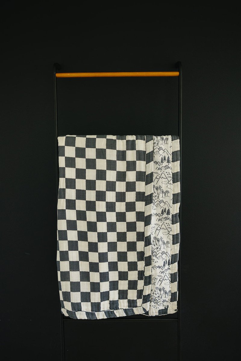 Charcoal Checkered + Summit Muslin Quilt - LITTLE RAD THINGS