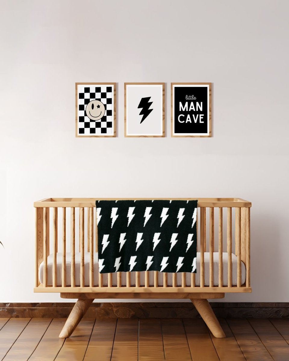 Lightning Bolt Fuzzy Blanket | Black - LITTLE RAD THINGS