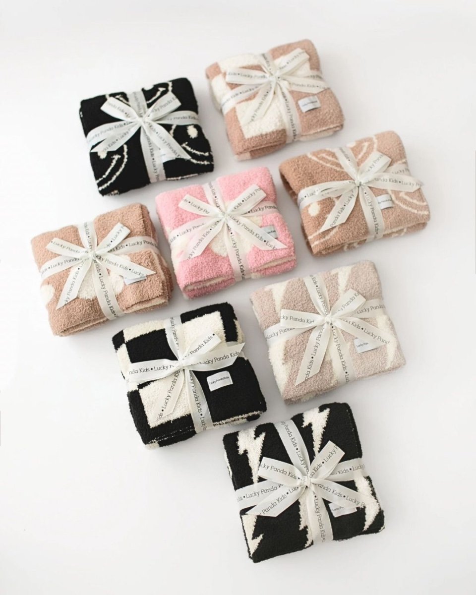 Smiley Fuzzy Blanket | Black - LITTLE RAD THINGS